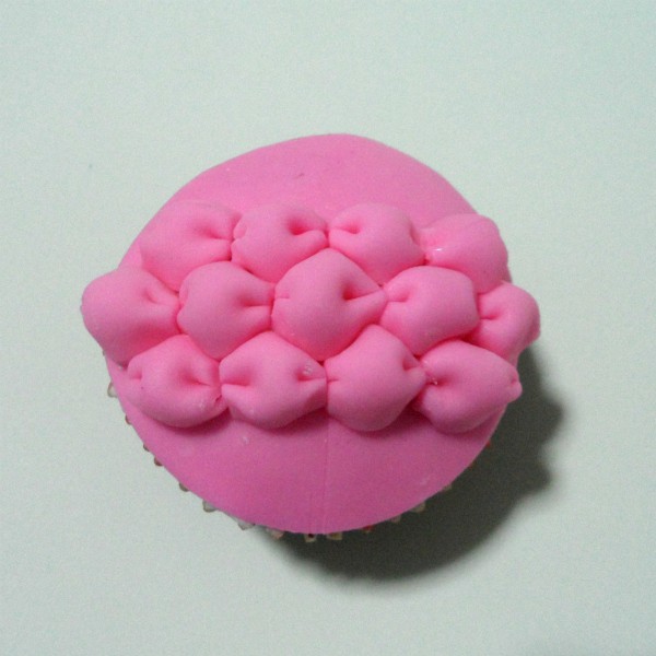 Forming Tufted Billows with Fondant