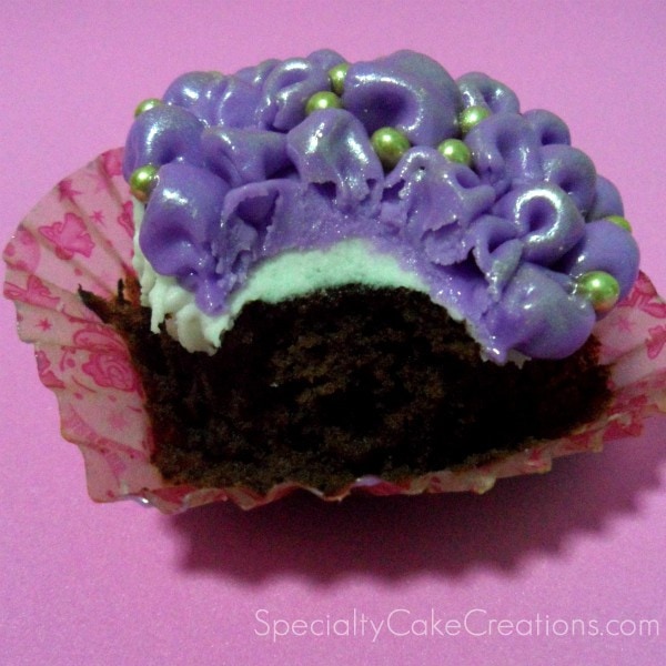 Inside of Tufted Billow Cupcake