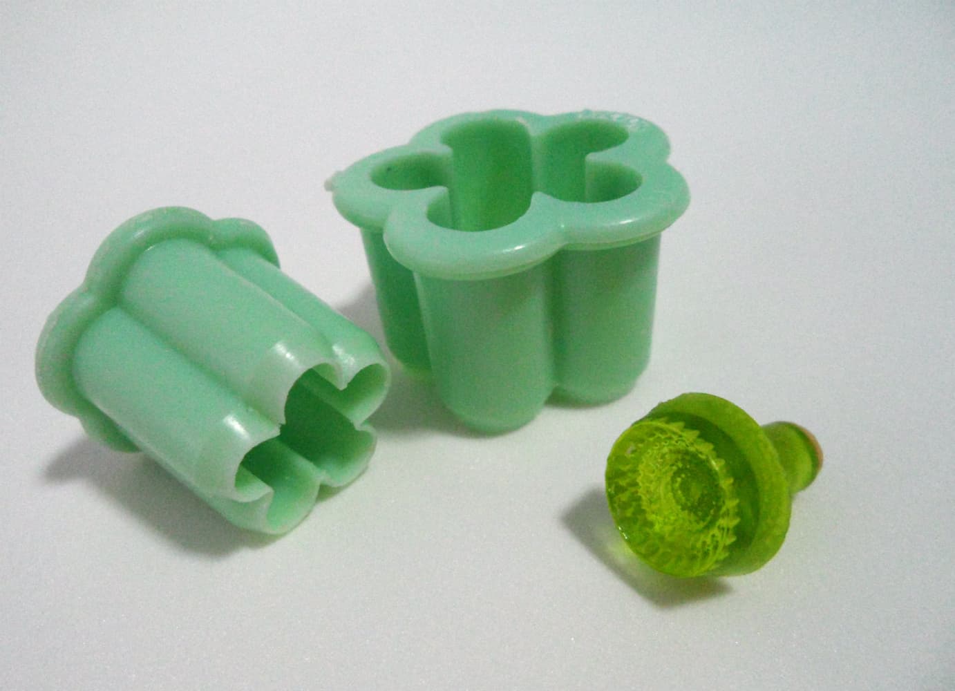 Green Flower-shaped Cutters